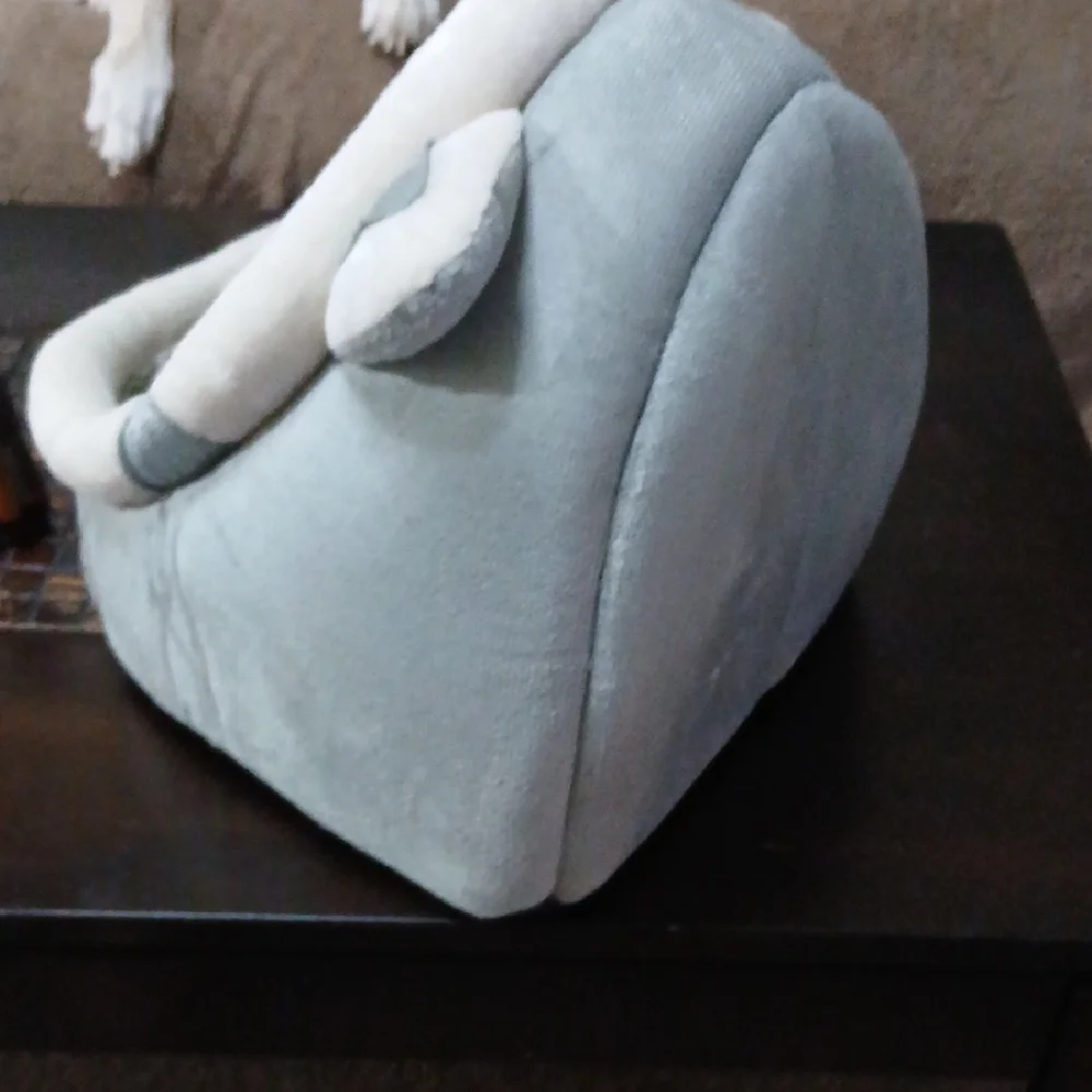 Cozy Gray and White Cat Dome Bed with Plush Trim